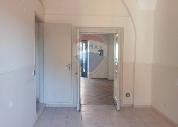 Stanza vuota - Shop Via Umberto
 
95, San Pietro Clarenza - photo 16