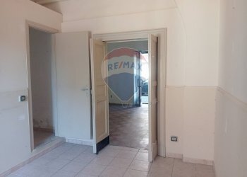 Stanza vuota - Shop Via Umberto
 
95, San Pietro Clarenza - photo 21