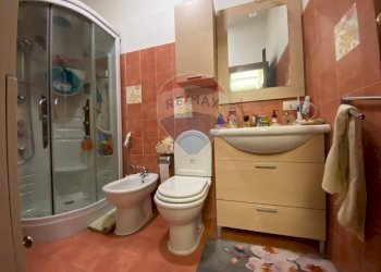 Bagno - Trilocale Via Francesca Corso
 
50, Catania - foto 25