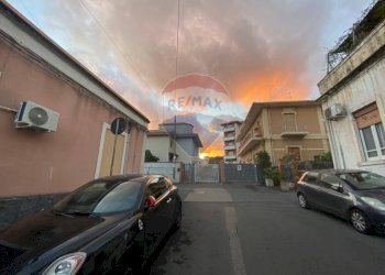 Edificio all\'aperto - Trilocale Via Francesca Corso
 
50, Catania - foto 31