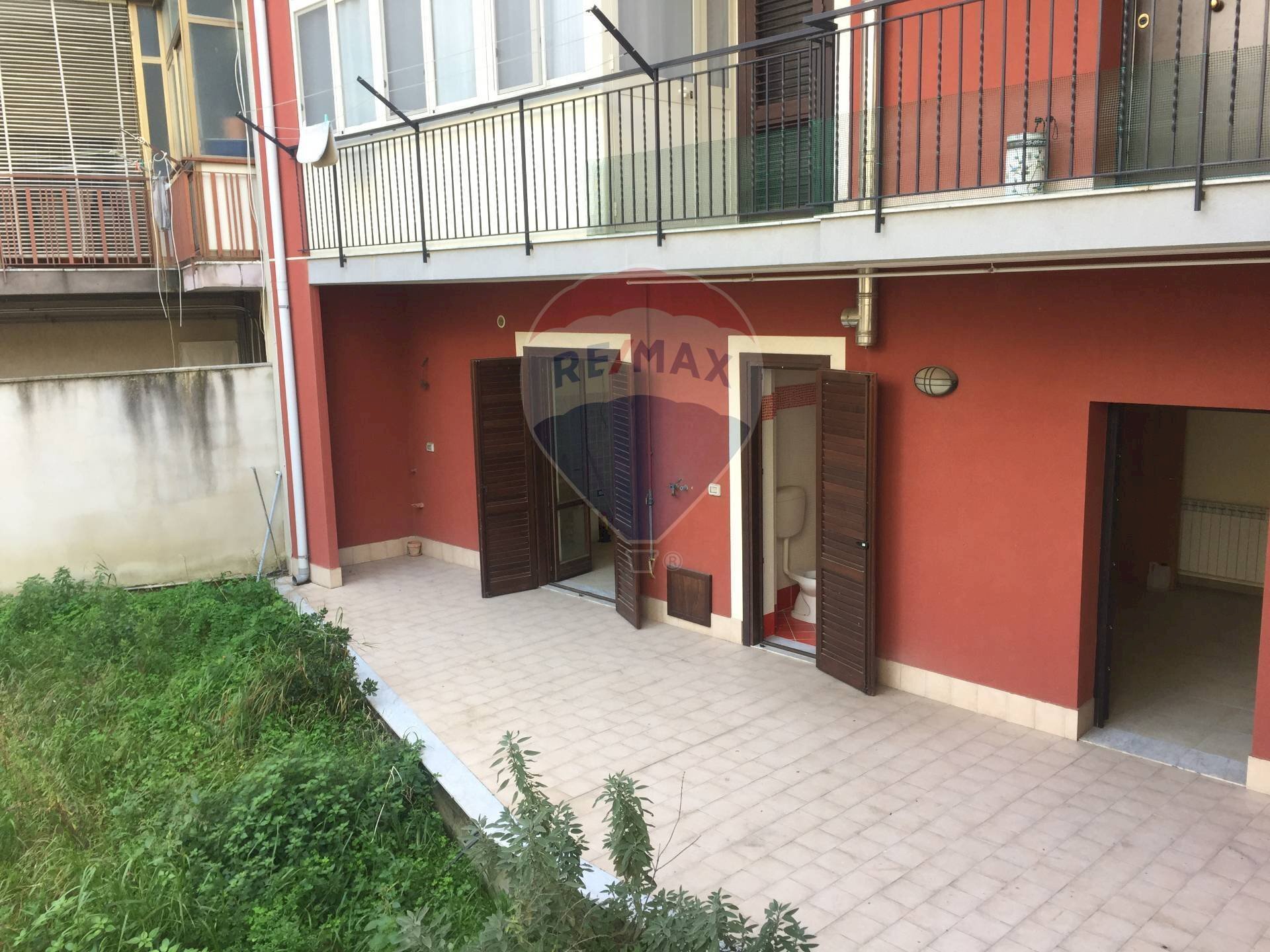 Edificio all\'aperto - Trilocale Via Antonio Giuffrida
 
10, Misterbianco - foto 3