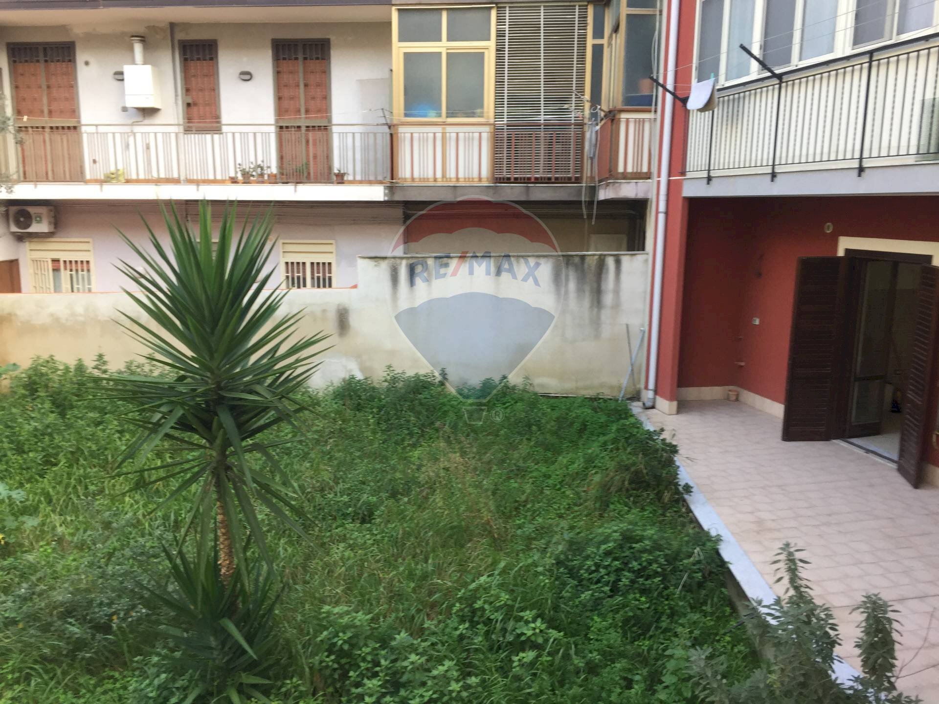 Edificio all\'aperto - Trilocale Via Antonio Giuffrida
 
10, Misterbianco - foto 1