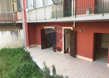 Edificio all\'aperto - Trilocale Via Antonio Giuffrida
 
10, Misterbianco - foto 3