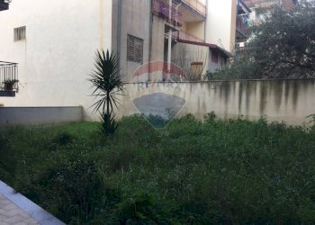 Edificio all\'aperto - Trilocale Via Antonio Giuffrida
 
10, Misterbianco - foto 7