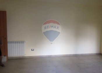 Stanza vuota - Trilocale Via Antonio Giuffrida
 
10, Misterbianco - foto 9