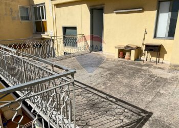 Terrazza - Appartamento Via Giuseppe Garibaldi
 
116, Paterno - foto 17