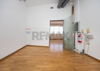 Stanza vuota - Ufficio VIA MATTEOTTI
 
66, Cinisello Balsamo - foto 30