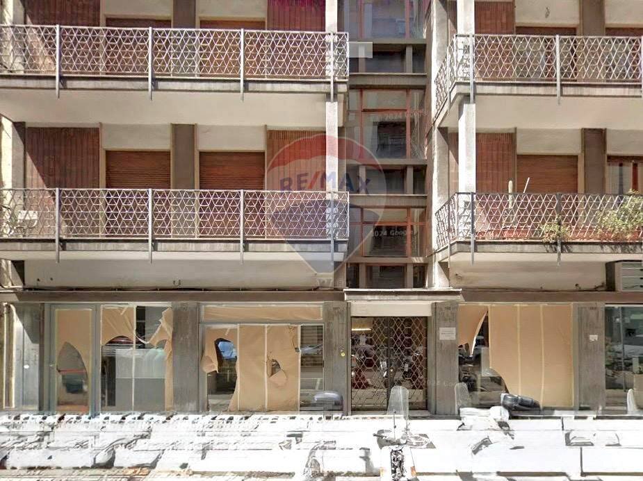 Edificio all\'aperto - Commercial Premises Via Piccinni
 
165/A, Bari - photo 1