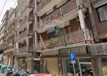 Edificio all\'aperto - Locale Commerciale Via Piccinni
 
165/A, Bari - foto 2