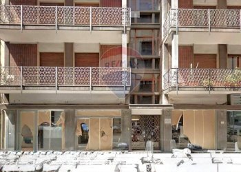 Edificio all\'aperto - Locale Commerciale Via Piccinni
 
165/A, Bari - foto 7