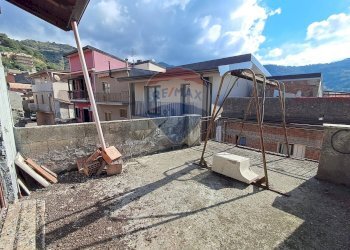 Terrazza - Casa semi indipendente via croce
 
13, Gaggi - foto 13