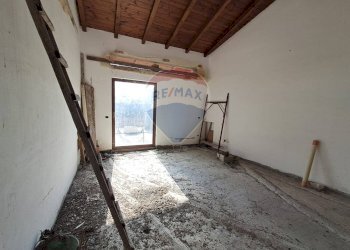 Stanza vuota - Casa semi indipendente via croce
 
13, Gaggi - foto 14