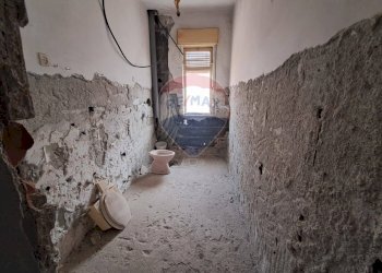 Hall / corridoio - Casa semi indipendente via croce
 
13, Gaggi - foto 20