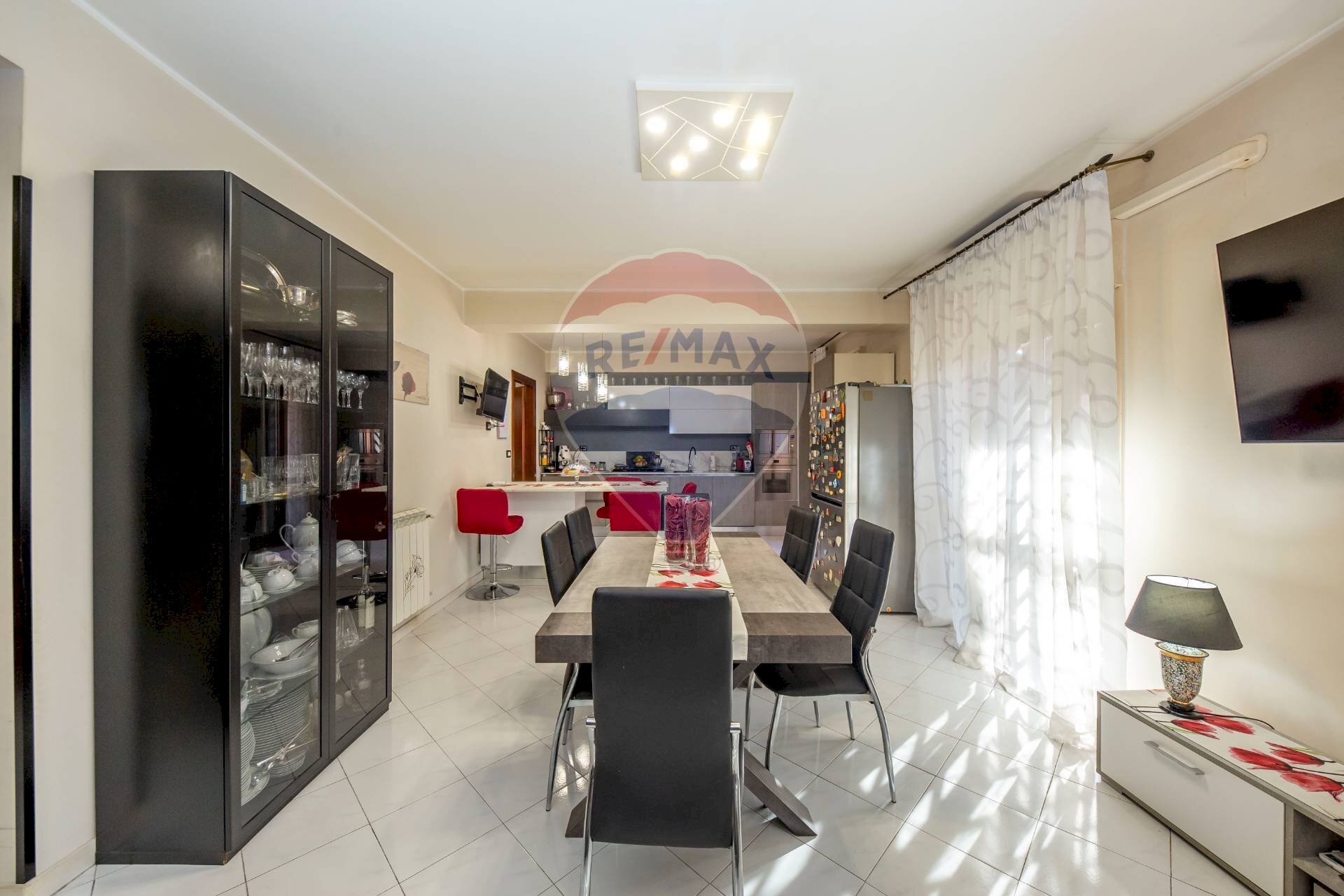 Sala da pranzo - Appartamento Via Giovanni Giolitti
10, Gravina di Catania - foto 3