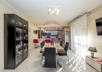 Sala da pranzo - Appartamento Via Giovanni Giolitti
 
10, Gravina di Catania - foto 3