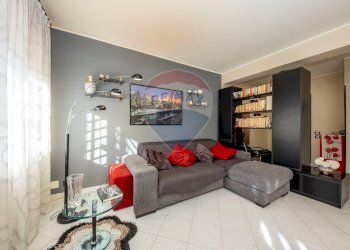 Soggiorno - Appartamento Via Giovanni Giolitti
 
10, Gravina di Catania - foto 1