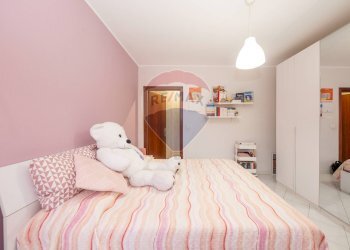 Camera / camera da letto - Appartamento Via Giovanni Giolitti
 
10, Gravina di Catania - foto 13