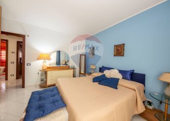 Camera / camera da letto - Appartamento Via Giovanni Giolitti
 
10, Gravina di Catania - foto 16