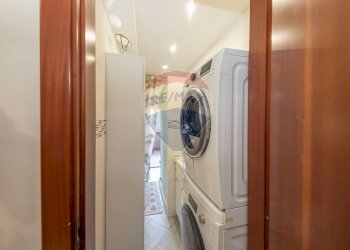 Lavanderia - Appartamento Via Giovanni Giolitti
 
10, Gravina di Catania - foto 20