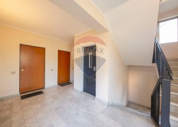 Stanza vuota - Appartamento Via Giovanni Giolitti
 
10, Gravina di Catania - foto 31