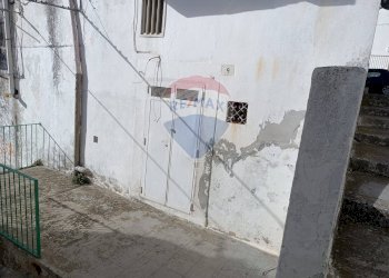 Edificio all\'aperto - Casa indipendente Vico Vinella
 
9, Monte Sant'Angelo - foto 4