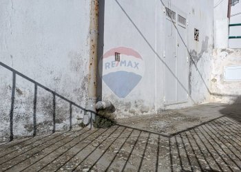 Edificio all\'aperto - Casa indipendente Vico Vinella
 
9, Monte Sant'Angelo - foto 13