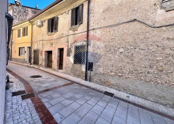 Edificio all\'aperto - Casa indipendente Via Botteghe
 
43, San Potito Sannitico - foto 5