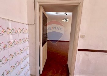 Hall / corridoio - Casa indipendente Via Botteghe
 
43, San Potito Sannitico - foto 19