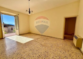 Stanza vuota - Casa indipendente Via Botteghe
 
43, San Potito Sannitico - foto 32