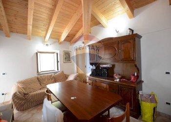 Sala da pranzo - Appartamento via Monmartino
 
6, Pallare - foto 15