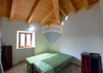 Camera / camera da letto - Appartamento via Monmartino
 
6, Pallare - foto 17