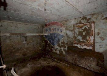 Stanza vuota - Appartamento via Monmartino
 
6, Pallare - foto 58