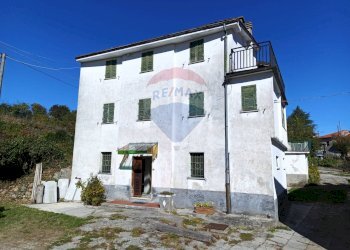 Casa all\'aperto - Casa semi indipendente Via delle scuole
 
8, Roccavignale - foto 1