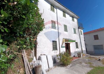 Casa all\'aperto - Casa semi indipendente Via delle scuole
 
8, Roccavignale - foto 3