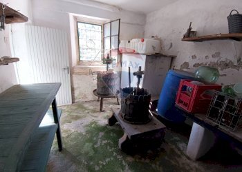 Cucina - Casa semi indipendente Via delle scuole
 
8, Roccavignale - foto 7