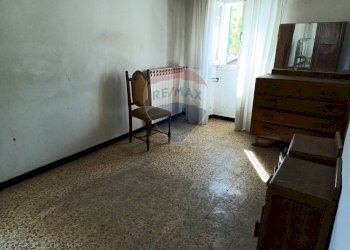 Camera / camera da letto - Casa semi indipendente Via delle scuole
 
8, Roccavignale - foto 34