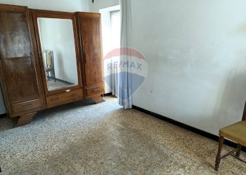 Stanza vuota - Casa semi indipendente Via delle scuole
 
8, Roccavignale - foto 36