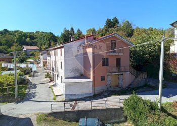 Casa all\'aperto - Casa semi indipendente Via delle scuole
 
8, Roccavignale - foto 38