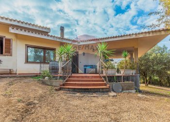 Casa all\'aperto - Villa Str. Vicinale Logulentu Badde Tolta
 
snc, Sennori - foto 1