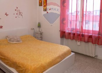 Camera / camera da letto - Trilocale VIA BANDI
 
9, Parma - foto 9