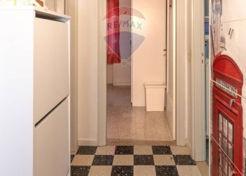 Hall / corridoio - Trilocale VIA BANDI
 
9, Parma - foto 22