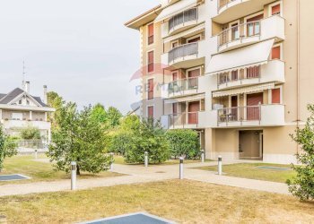 Edificio all\'aperto - Trilocale Piermarini
 
15, Busto Arsizio - foto 18