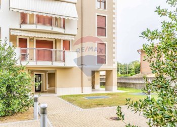 Edificio all\'aperto - Trilocale Piermarini
 
15, Busto Arsizio - foto 23