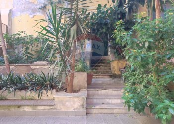 Giardino - Locale Commerciale Via Arco Mirelli
30, Napoli - foto 5