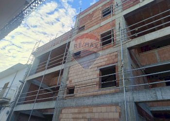 Edificio all\'aperto - Trilocale Vicolo II Duca degli Abruzzi
 
Snc, Afragola - foto 8