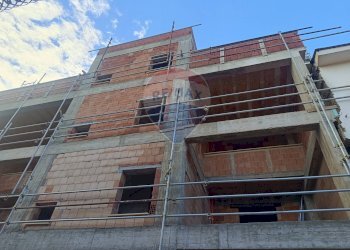 Edificio all\'aperto - Trilocale Vicolo II Duca degli Abruzzi
 
Snc, Afragola - foto 10