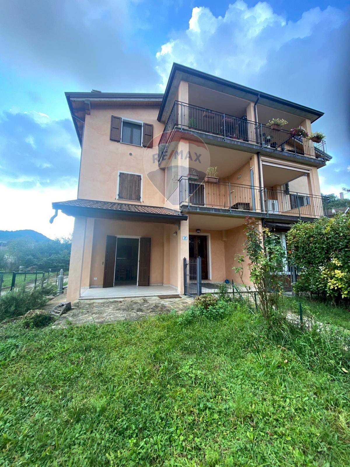 Casa all\'aperto - Quadrilocale Via Fornacione
 
12, Castelnovo ne' Monti - foto 1