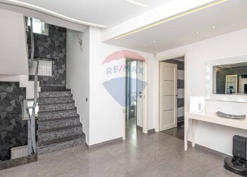 Scale - Villa via Alberto Sordi
 
34, Ragusa - foto 11