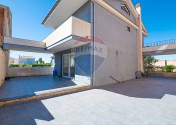 Terrazza - Villa via Alberto Sordi
 
34, Ragusa - foto 3