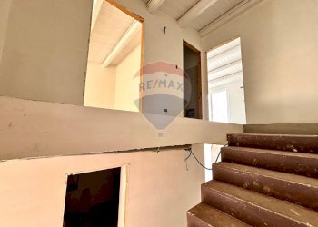 Scale - Casa indipendente Via Generale Cadorna
 
5, Ragusa - foto 8